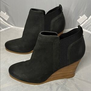 Crown Vintage Carly Black Leather Chelsea Wedge Heeled Ankle Boots - Size 9.5